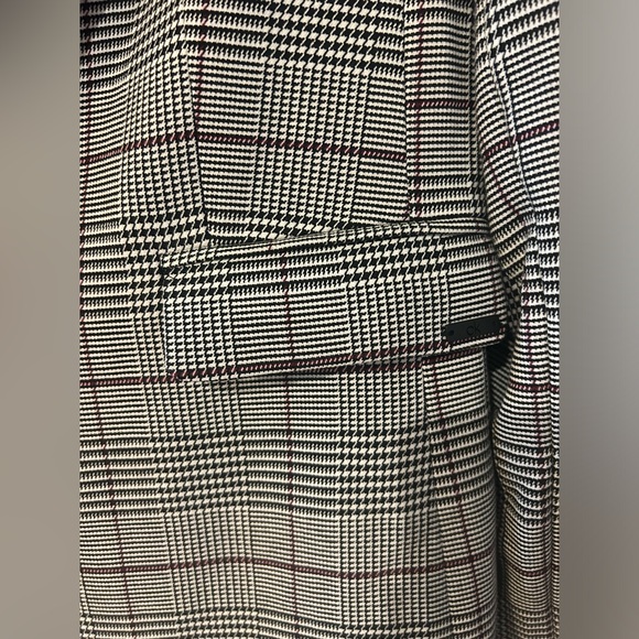 Calvin Klein Size 10 black white magenta Long suit Jacket NWT - Picture 4 of 8
